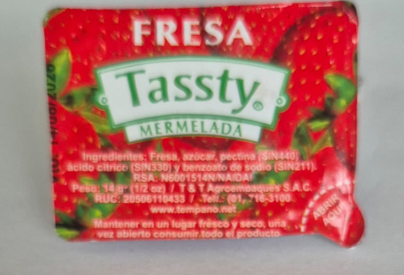 Mermelada fresa tassty 14 gr caja x 180 und