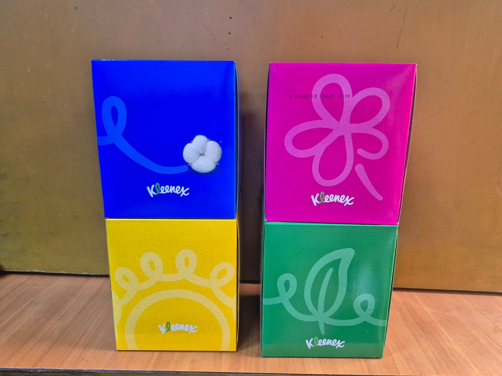 KCP pañuelos kleenex cubo 32 x 60 hojas 3p